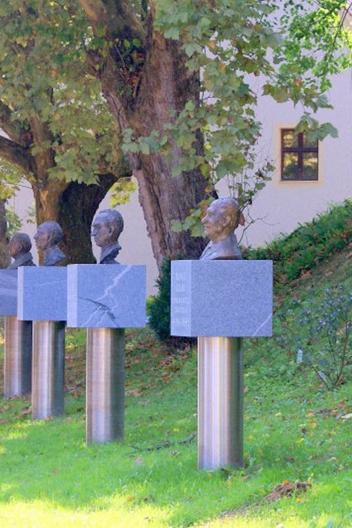 Avenue of the Greats